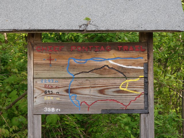 Trail Head for Bicentennial Park Livonia Michigan
